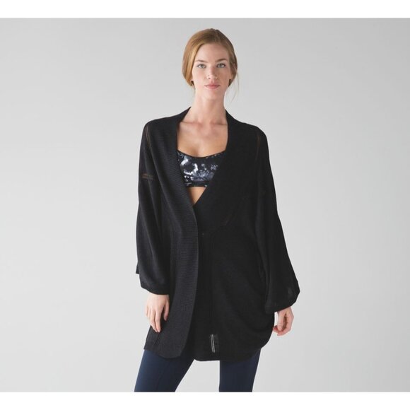 Lululemon Breeze Easy Wrap Sweater Heathered Black M/L Boolux Oversized Button - Picture 1 of 6